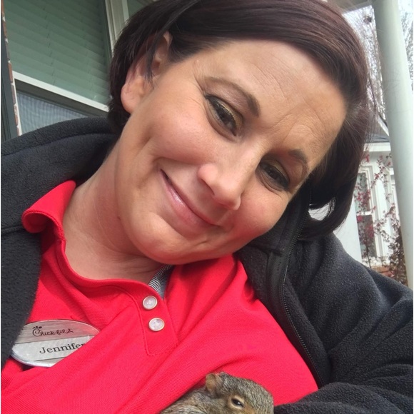 Meet your Posher, Jennifer - Picture 2 of 10